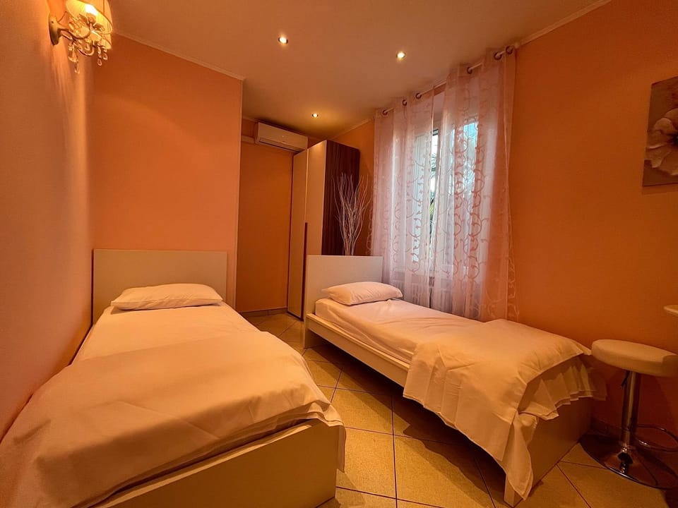 Le Palme Di Como Bed and Breakfast in Como