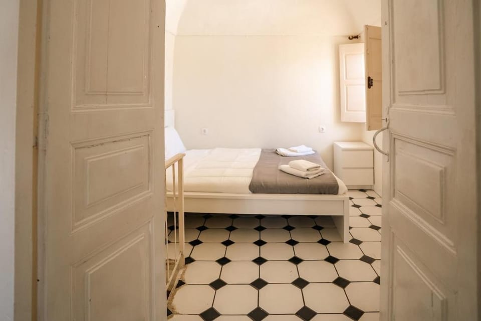 Authentic Santorini Home - Emporio Village by ΜΡS House in Santorini