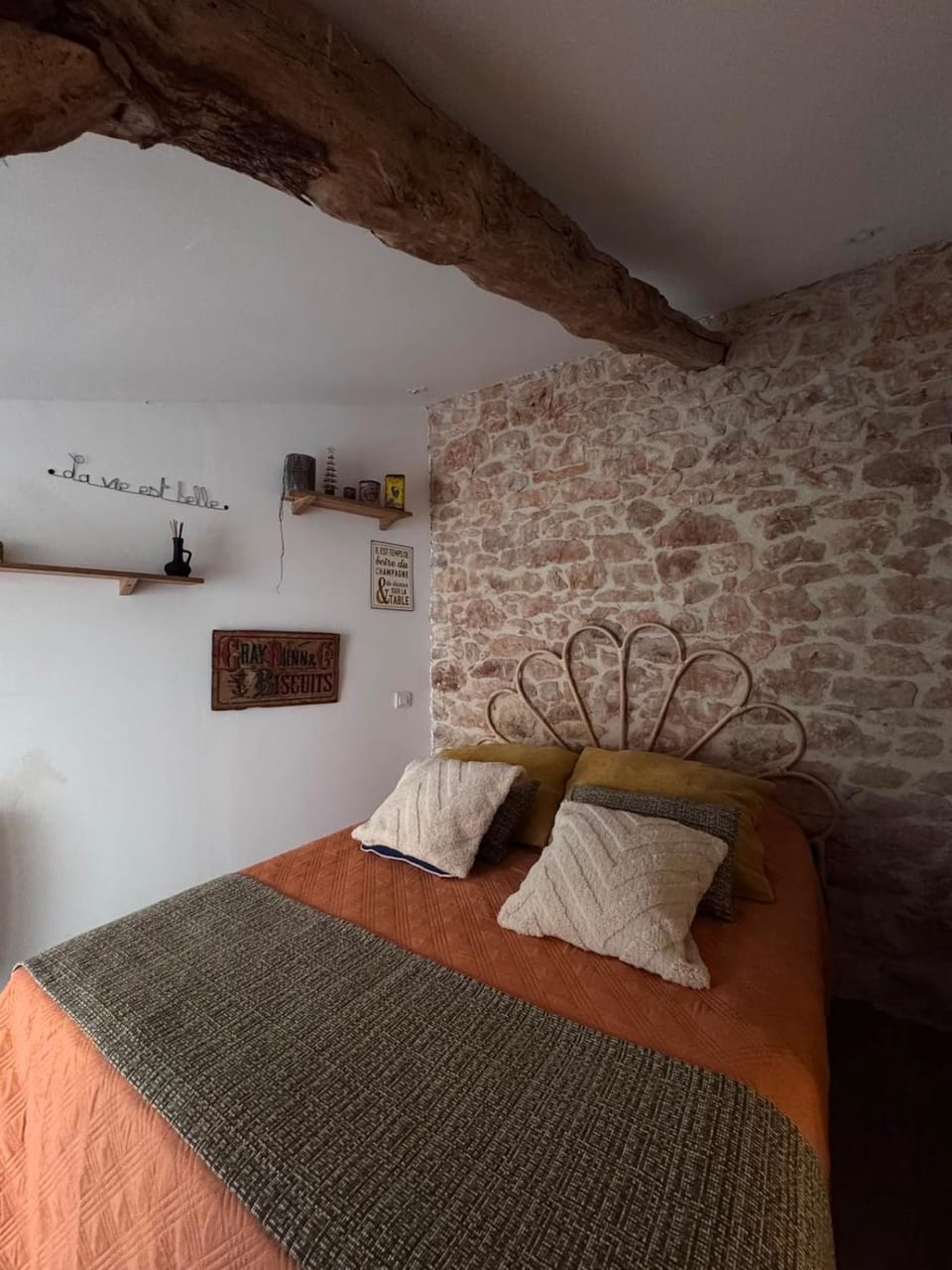 Chambre de charme située à proximité de la veloroute Bed and Breakfast in Occitanie