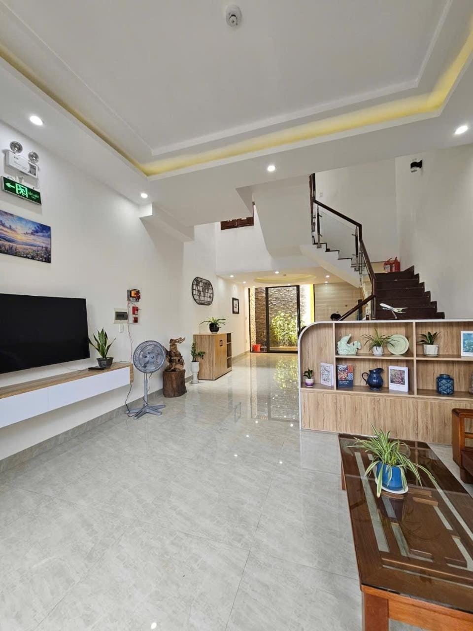 Communal lounge/ TV room