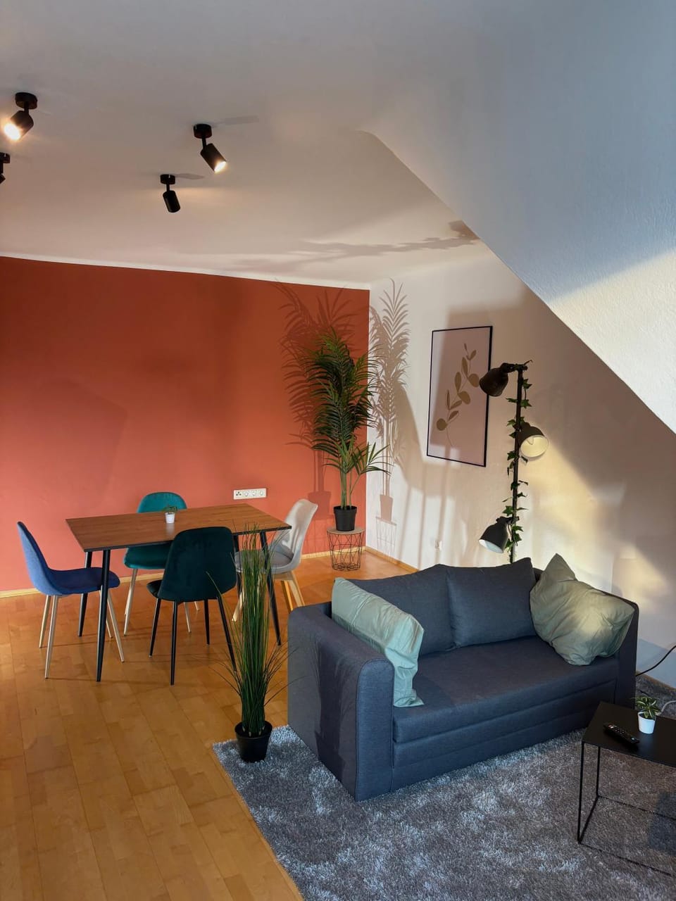 Living room, Seating area, Dining area