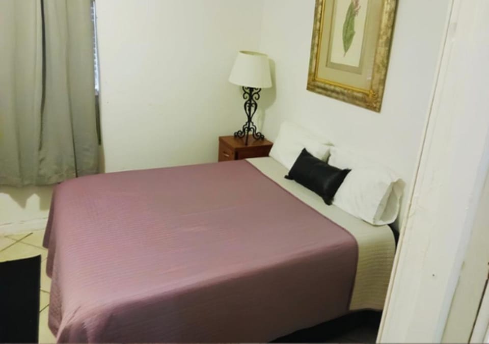 GpL 3318 Handy Ct 1 bdrm 1 bthrm Apartment in Fort Myers