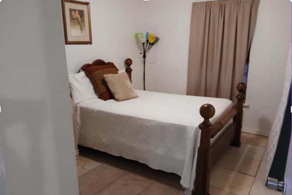 GpL 3318 Handy Ct 2 bdrms 1 bthrm Apartment in Fort Myers