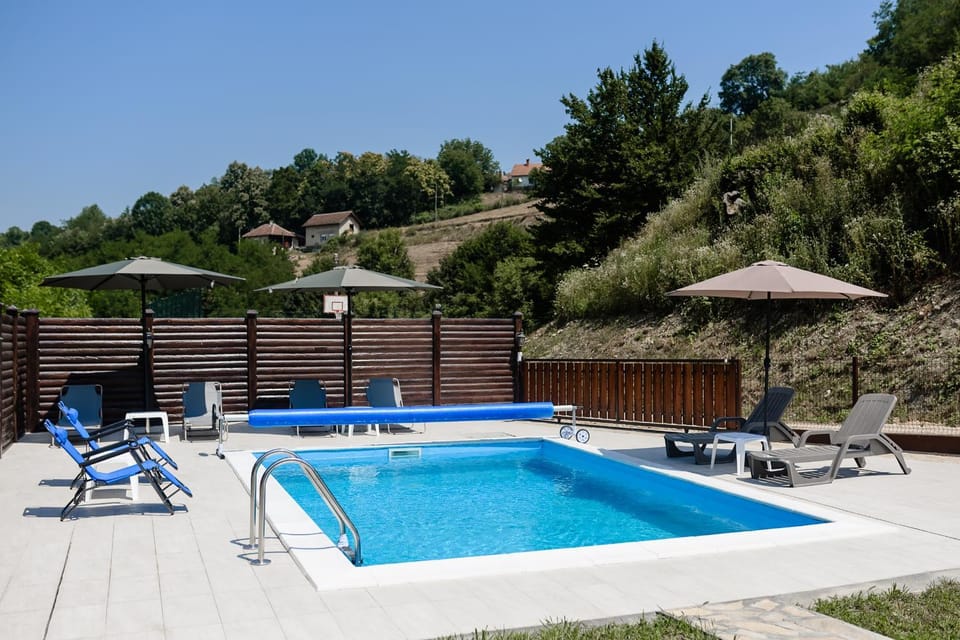Swimming pool, Swimming pool