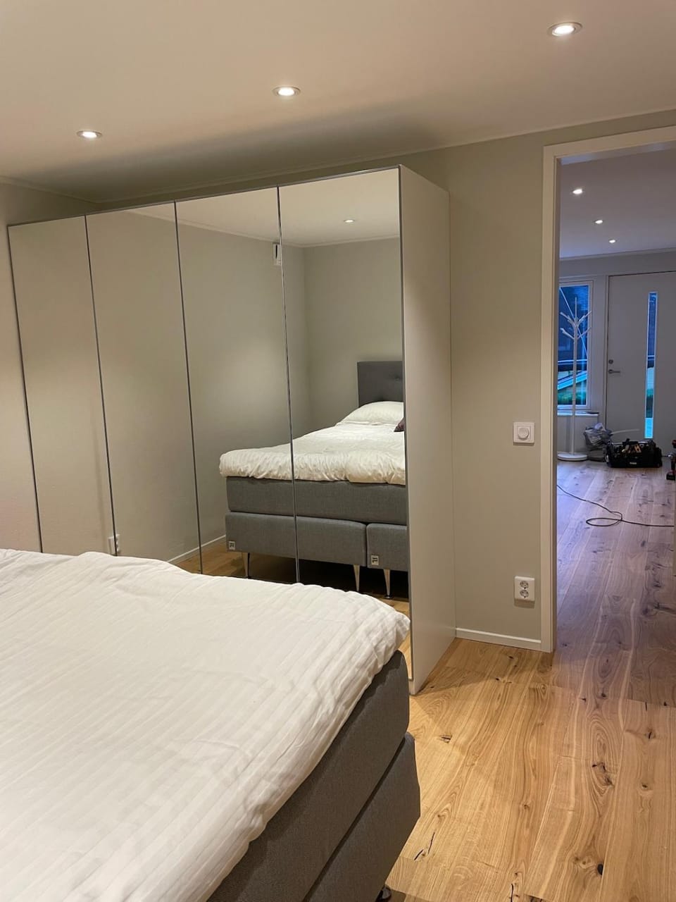 Bedroom, wardrobe