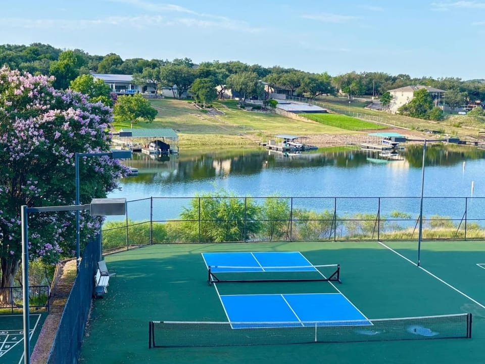 VILLA 3115 - 22 Lakefront Condo at Island Resort Apartment in Lago Vista