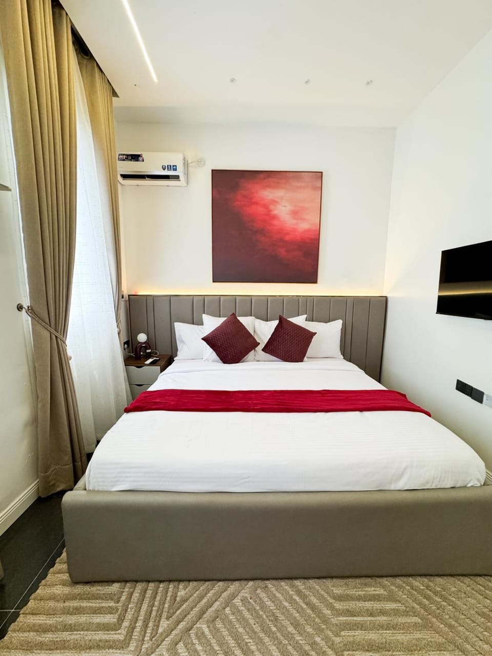 Bedroom, air conditioner
