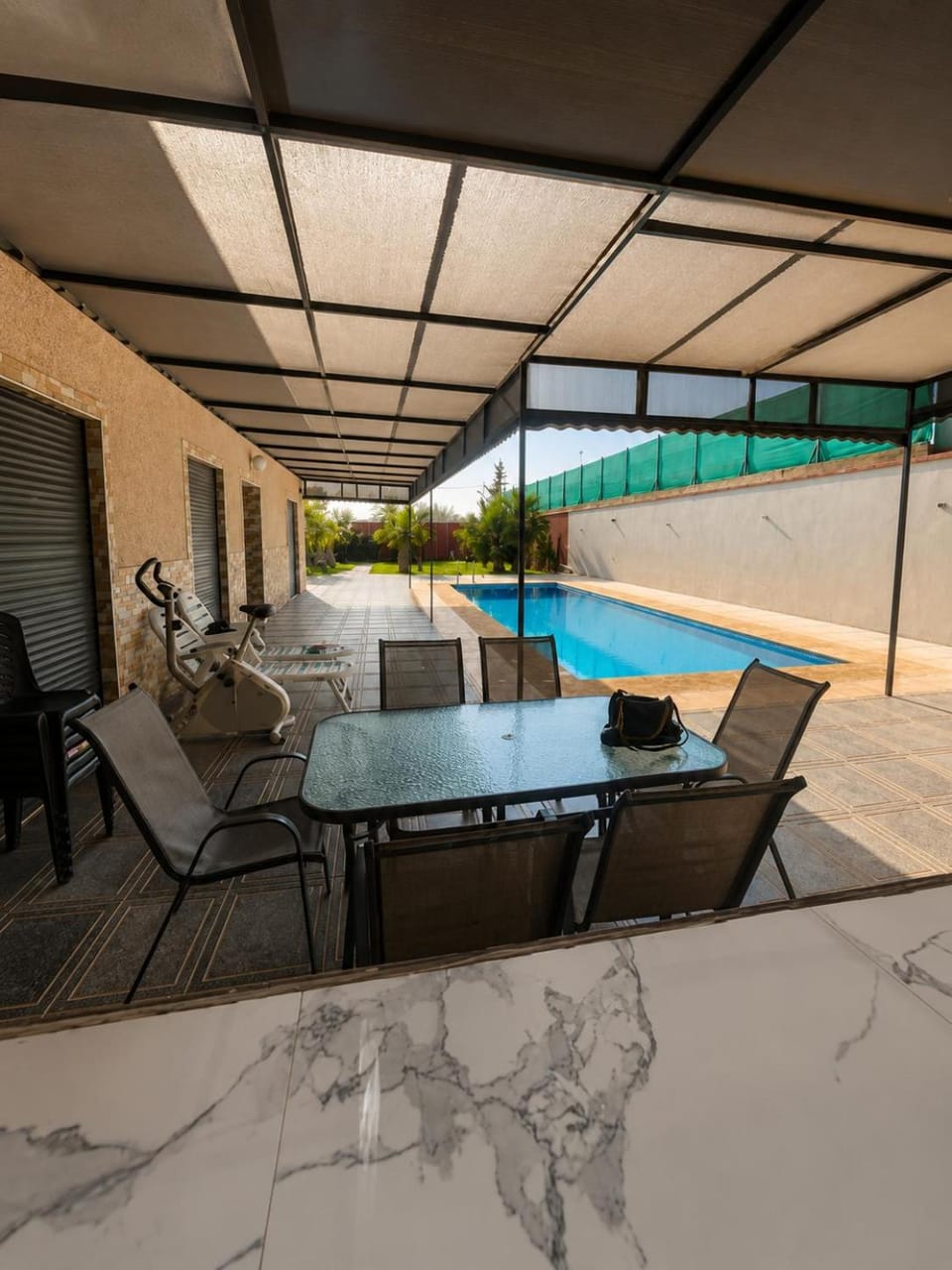 Balcony/Terrace, Seating area, Pool view