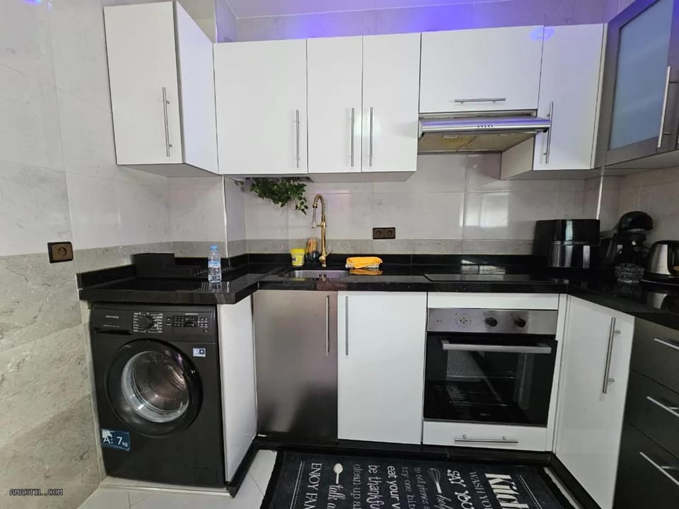 microwave, oven, laundry, washing machine