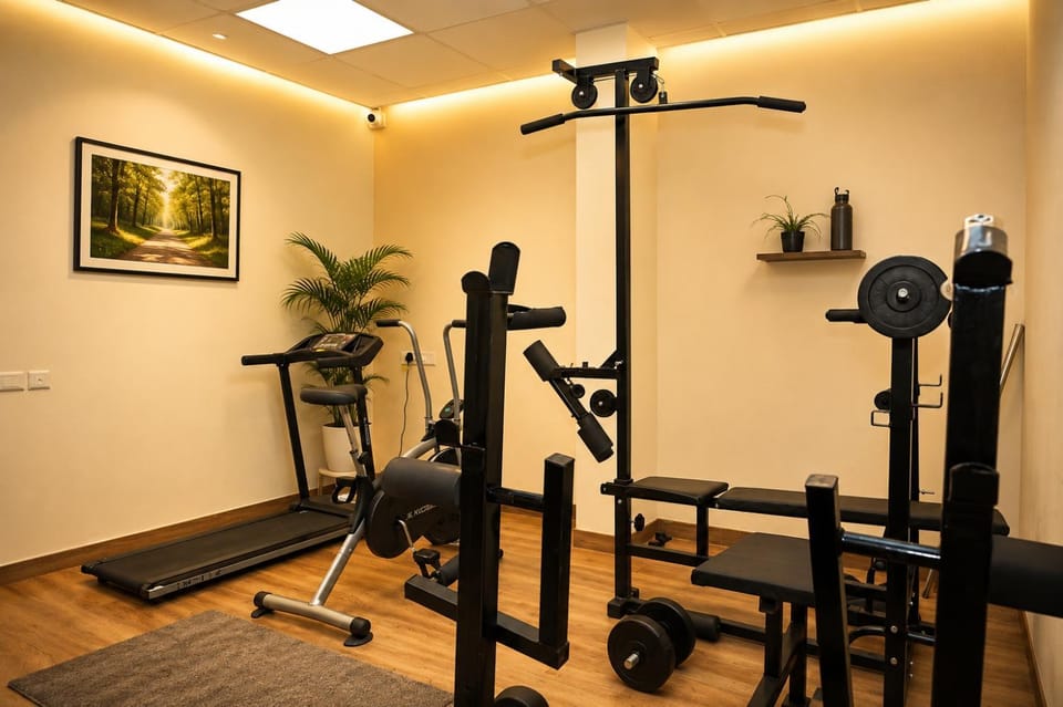 LUXURY SWIMMING POOL HOTEL TF RESORT - CALANGUTE GOA - restaurant & bar - fitness center - gym, free Wi-Fi, & free parking - BEST HOTEL IN GOA Vacation rental in Calangute