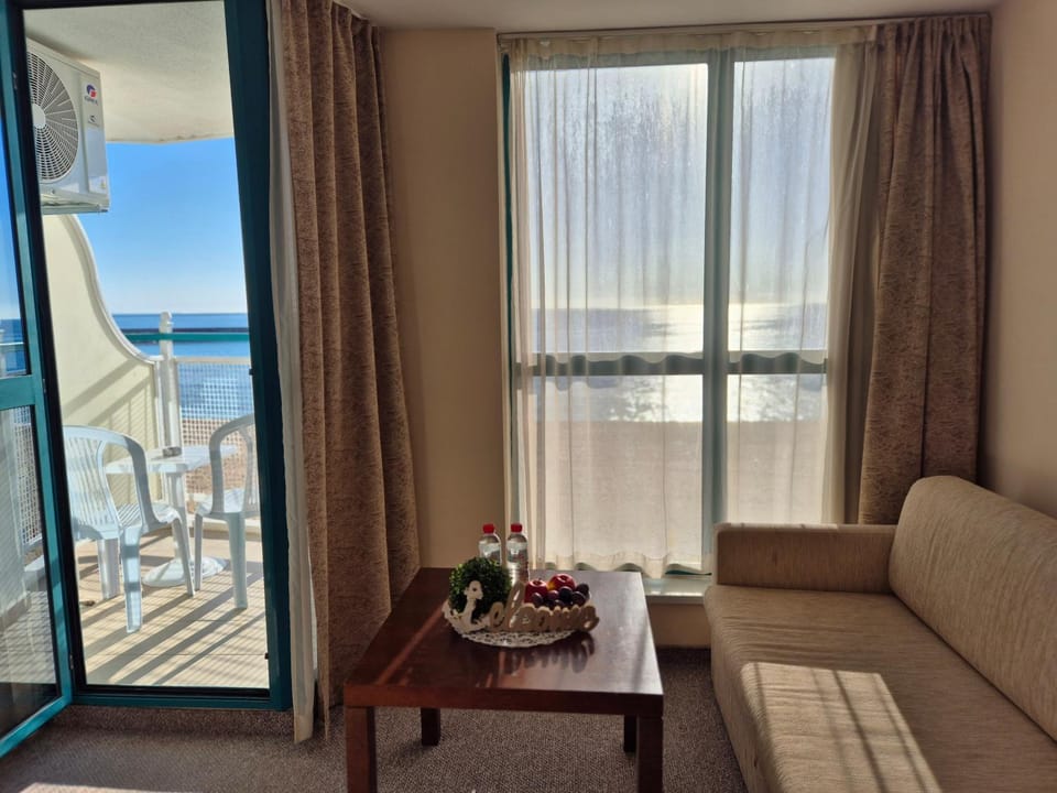 Berlin Golden Beach Azure Vista Studio Apartment in Varna