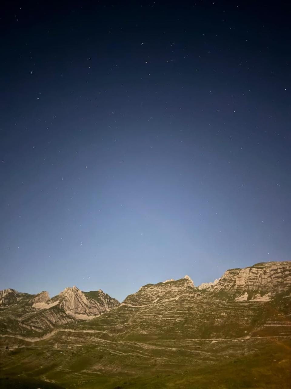 Nearby landmark, Natural landscape, Mountain view