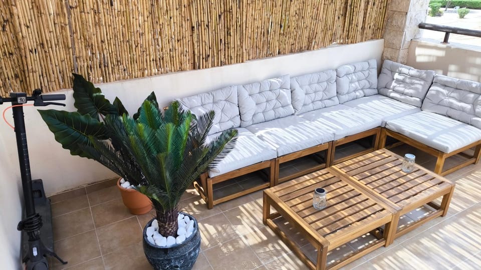Sunset Luxury Apartment in Paralimni