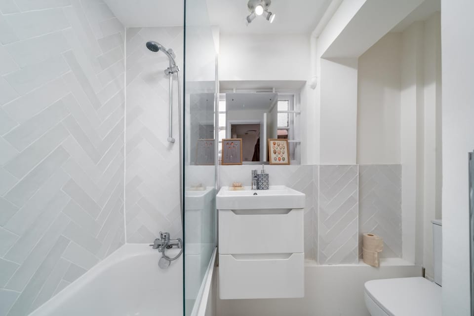 Welcome to your Stylish home in central London Apartment in City of Westminster