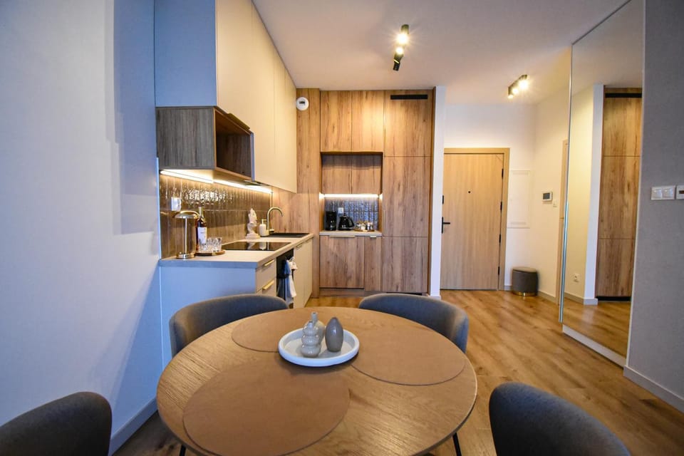 Apartament Port 11 przy Jeziorze Drwęckim z kameralną plażą Apartment in Poland