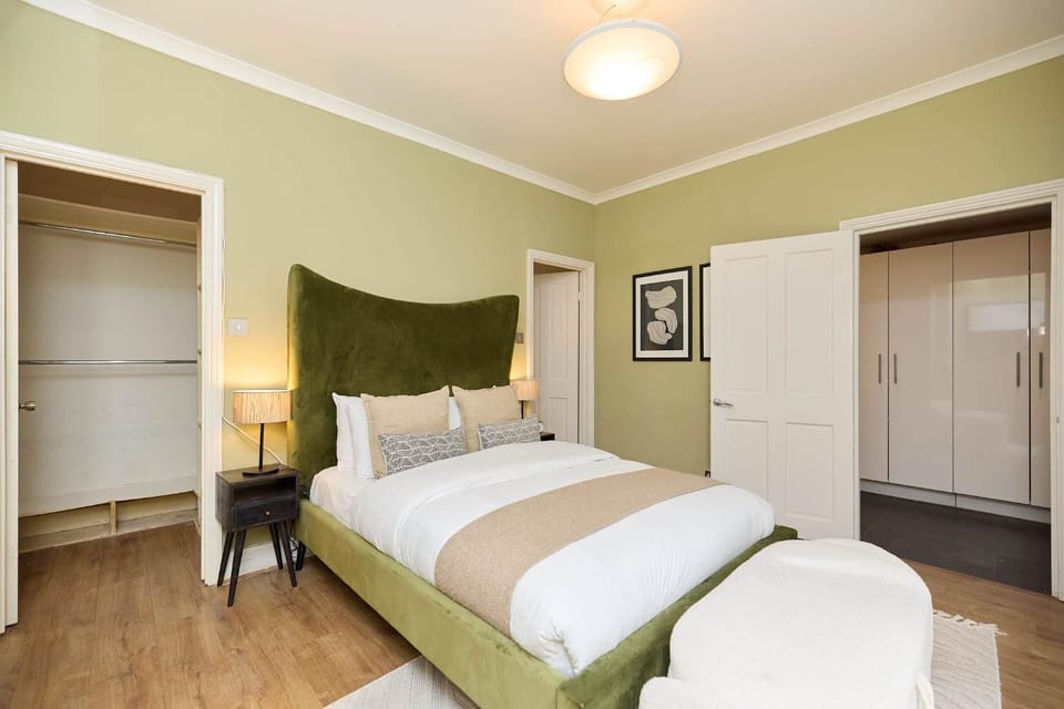 Kensington Garden Flat with Office & Outdoor Space Apartment in Derby