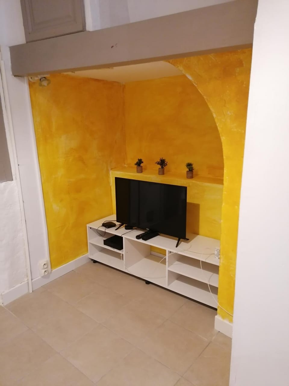 Appartement T1 Centre Historique Apartment in Narbonne