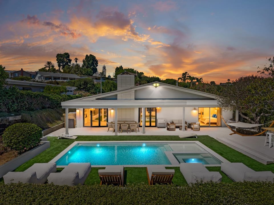 Patio, Hot Tub, Seating area, Swimming pool, Sunset