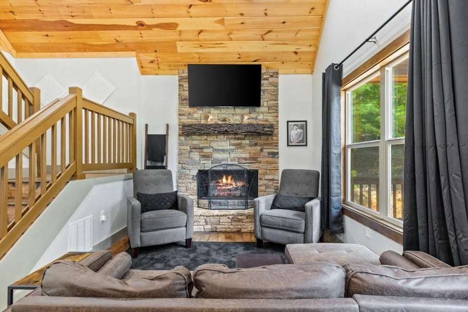 TV and multimedia, Living room, Seating area