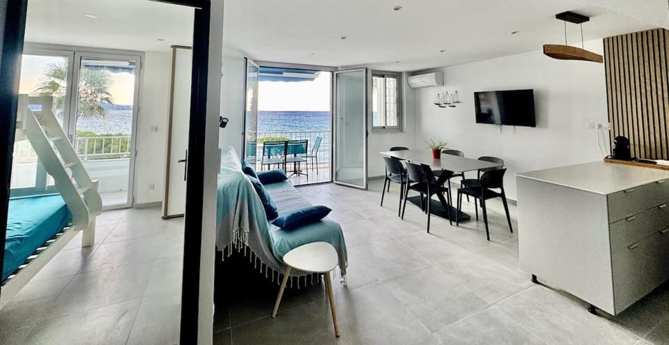 T3 Solarys Waterfront, air-conditioned, parking 2 chambres Apartment in La Ciotat