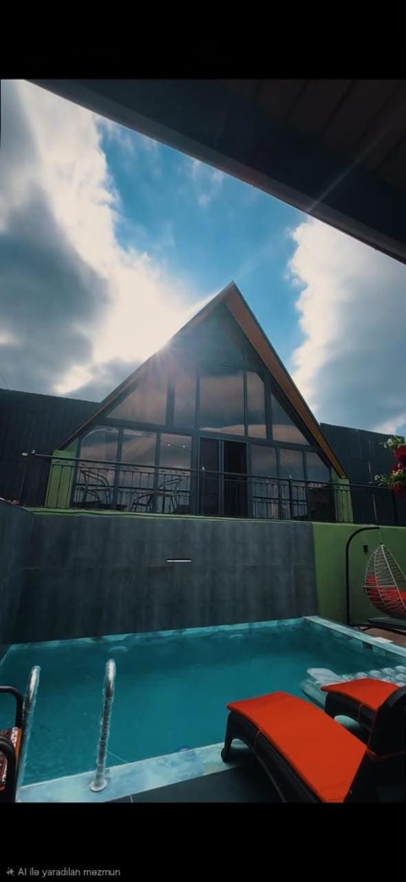 Day, Pool view, Swimming pool, sunbed