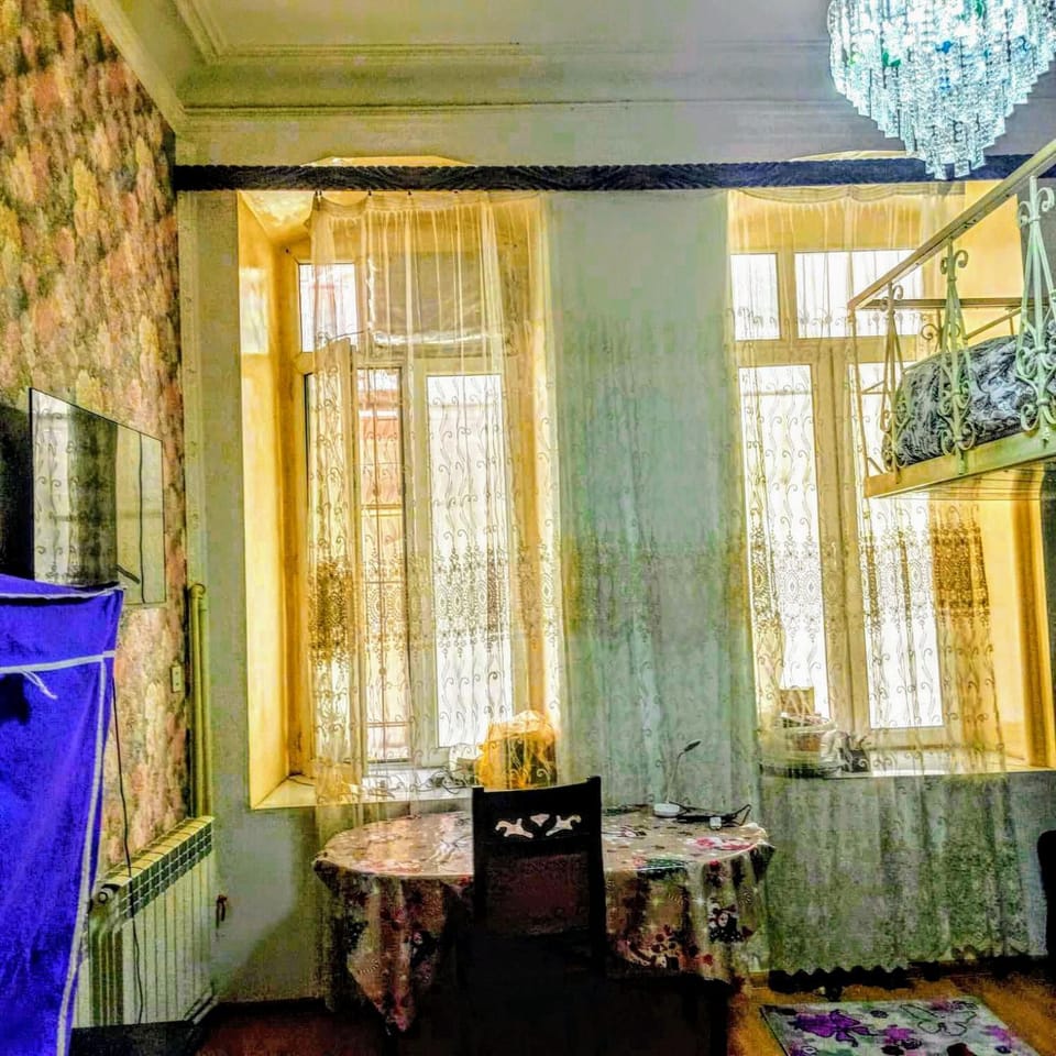 Old City Flowers Apartment in Baku
