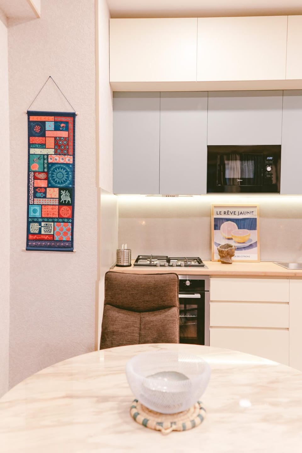 The Urban Nest - Beliashvili BLOX Apartment in Tbilisi, Georgia
