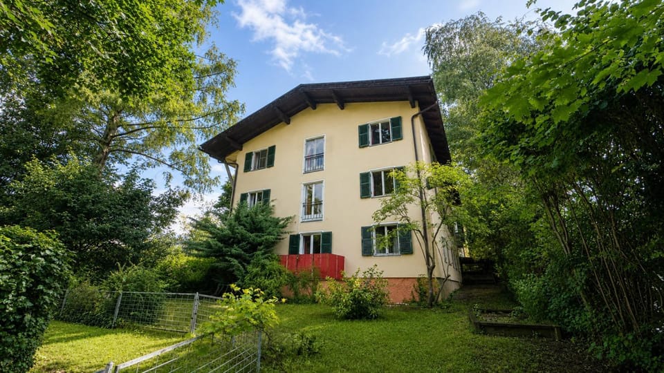 Property building, Natural landscape, Garden view