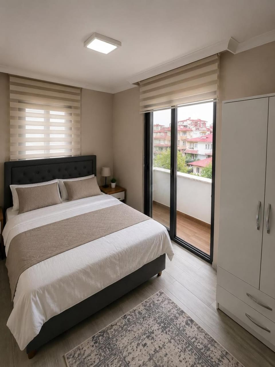Bed, Photo of the whole room, Bedroom