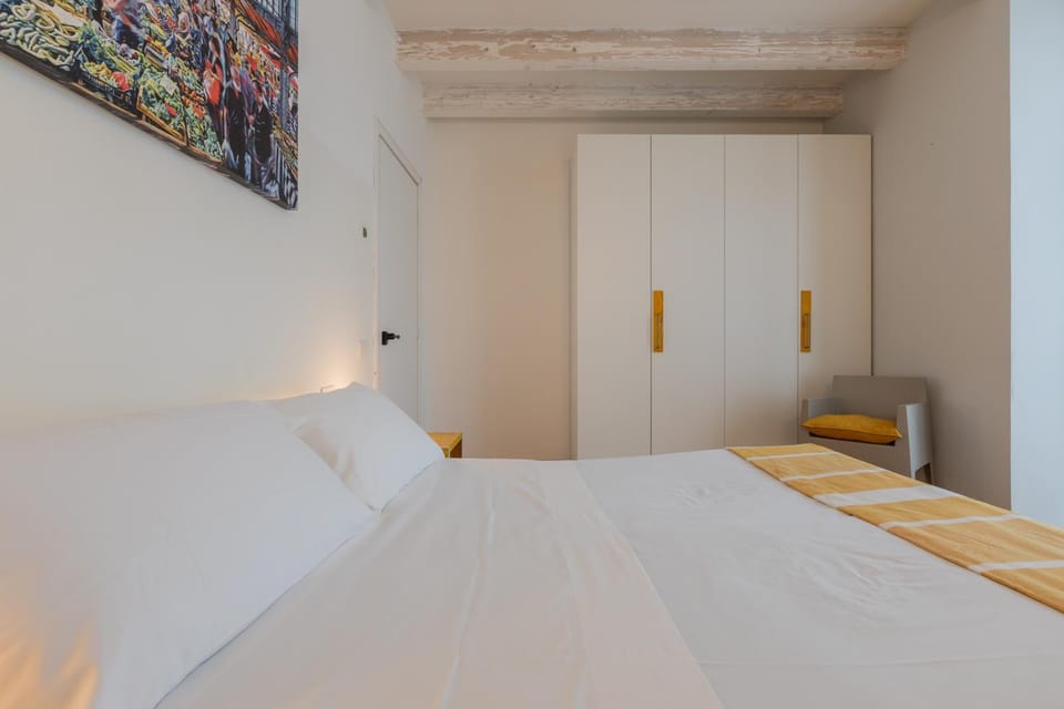 Bed, Photo of the whole room, Bedroom, wardrobe