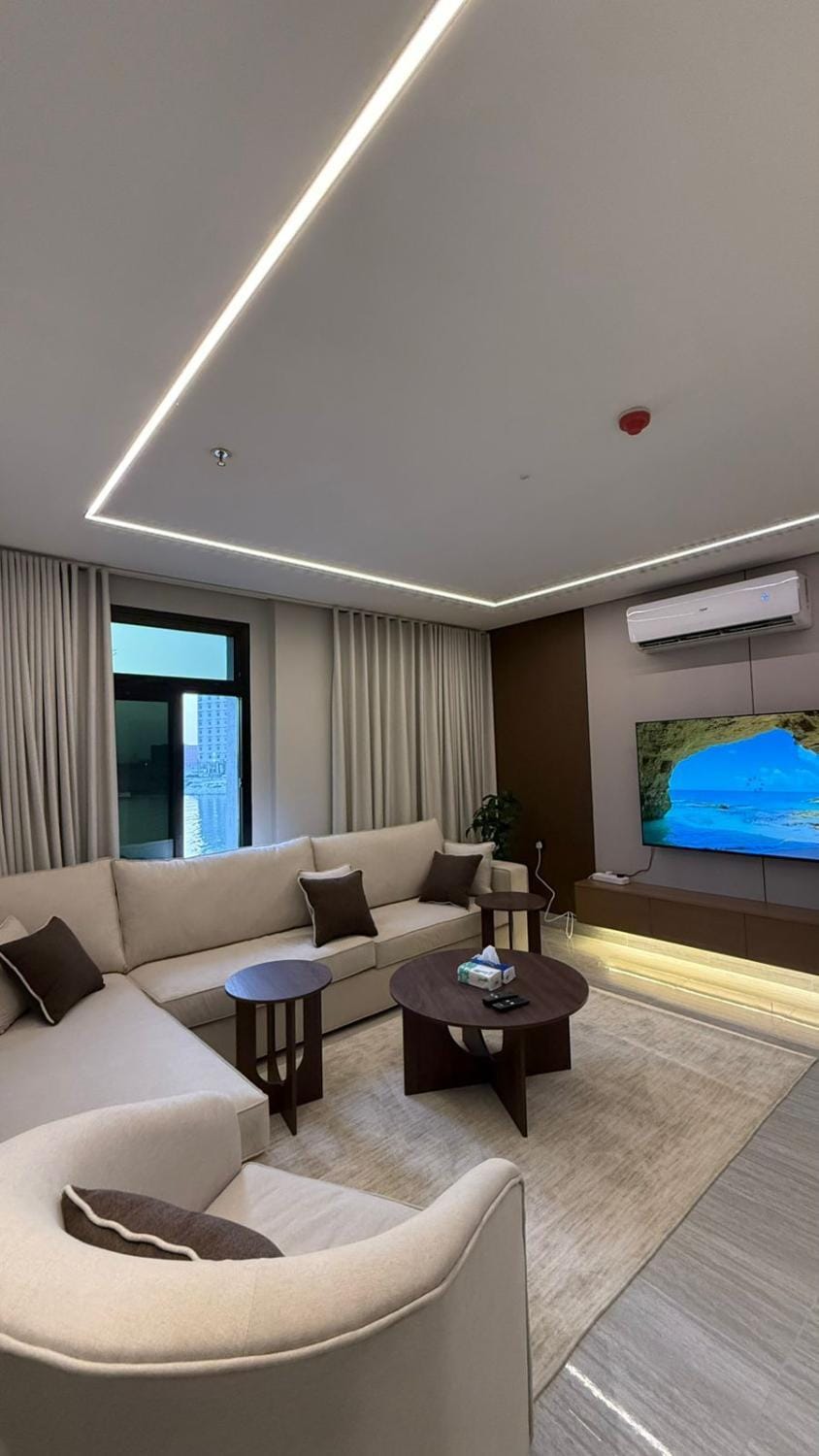شقة ببلكونة باطلالة بحرية Apartment in Al Khobar