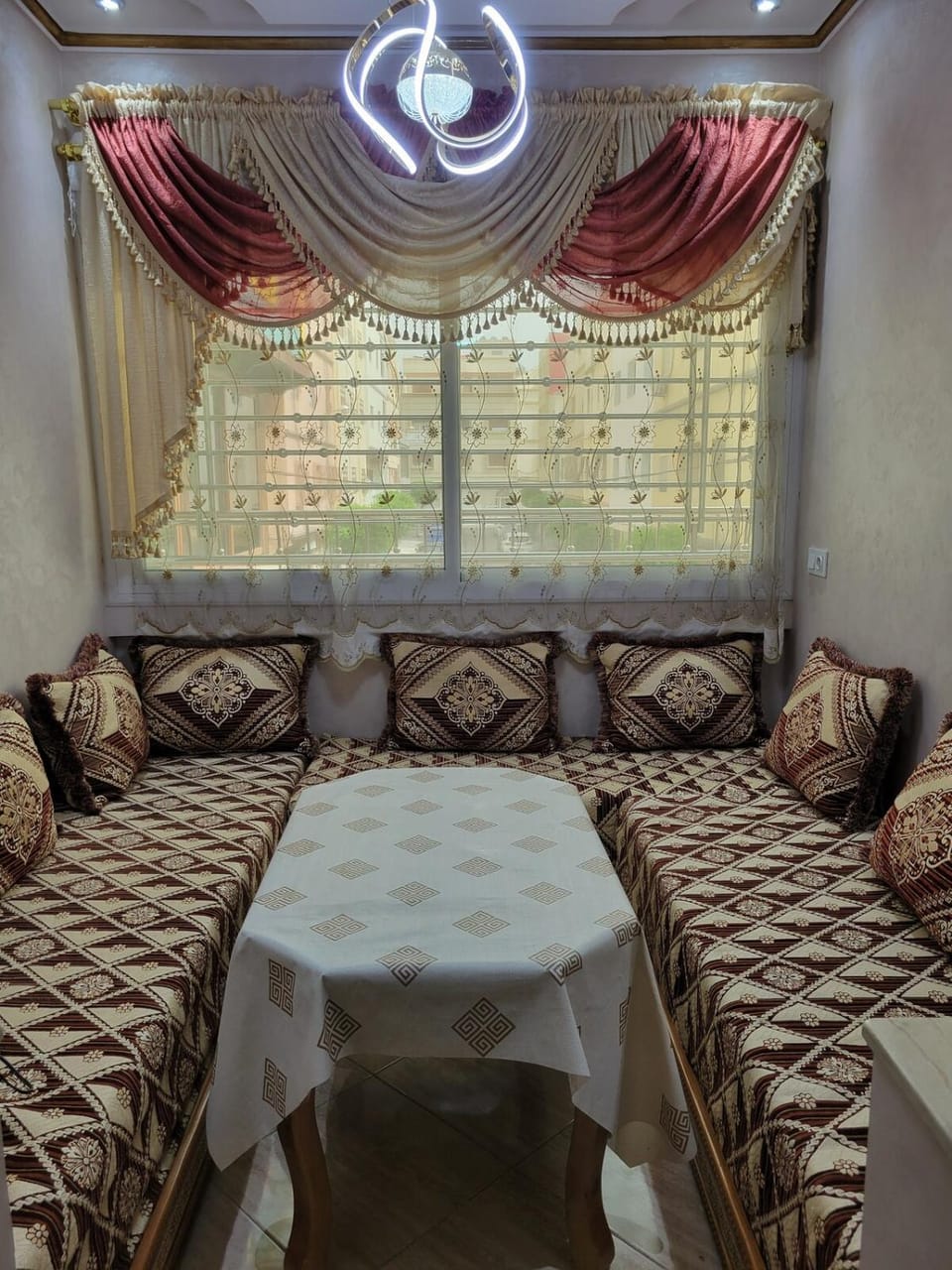 Appartement climatisé au 1er étage d'une villa Apartment in Tangier