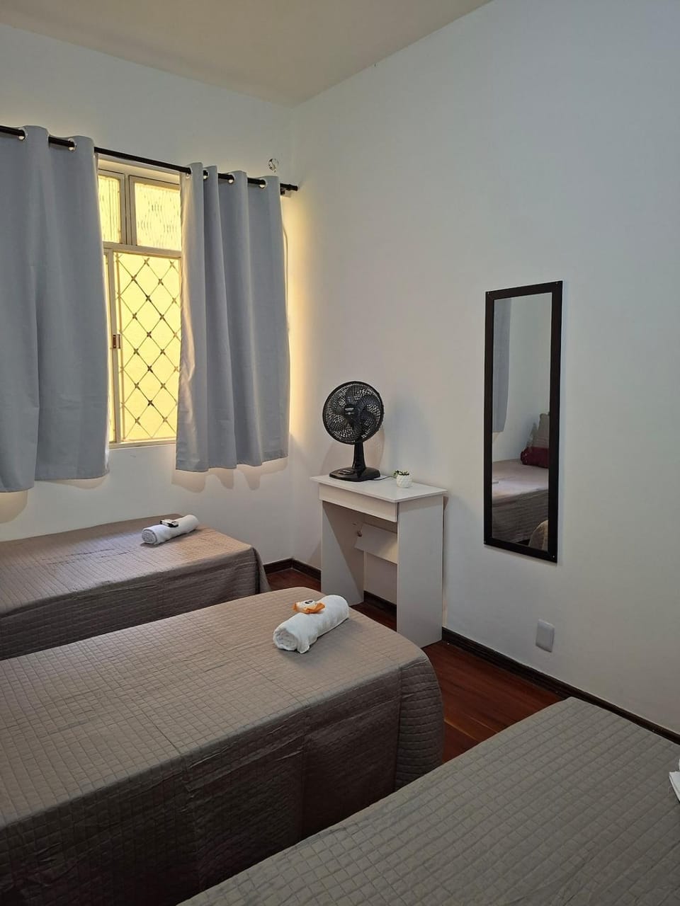 Quarto ExpoMinas garagem sujeita a disponibilidade Bed and Breakfast in Belo Horizonte
