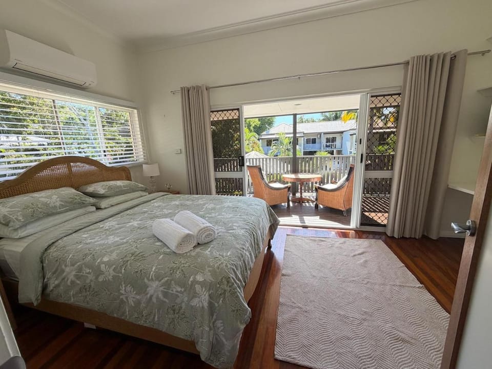 Harmony House House in Port Douglas