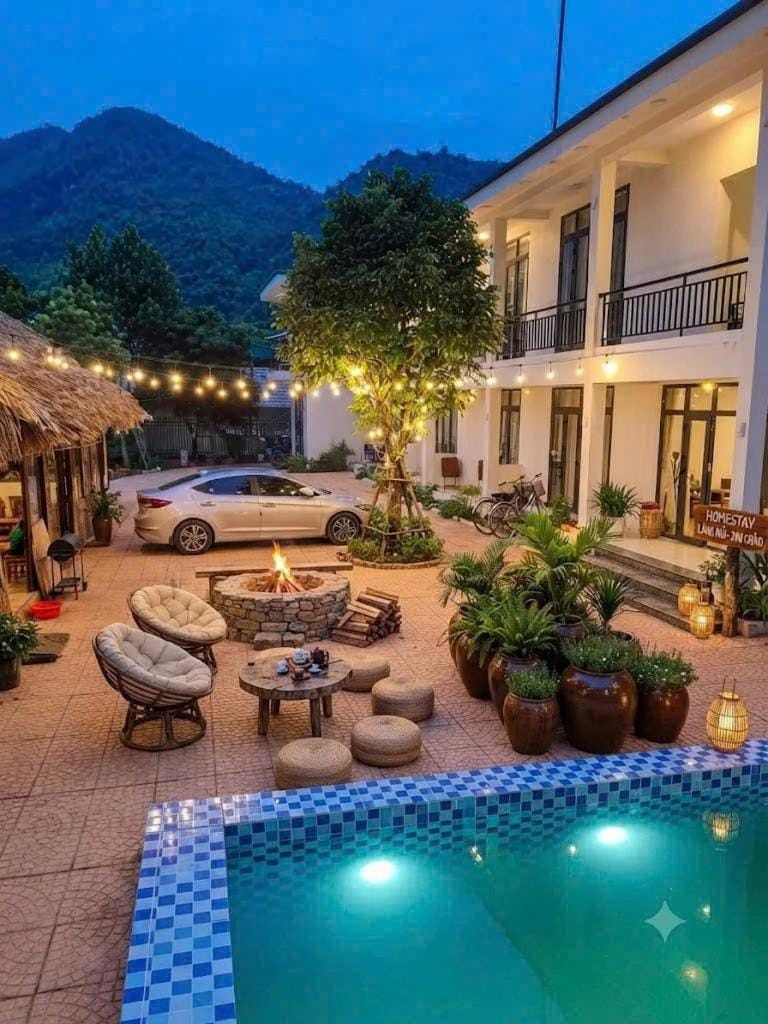 Property building, Evening entertainment, Swimming pool