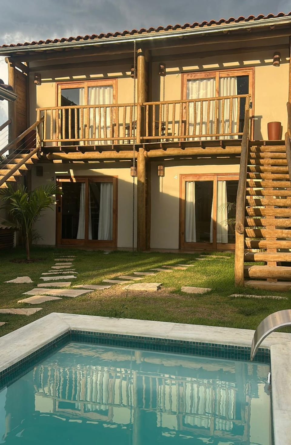 Property building, Day, Pool view, Swimming pool