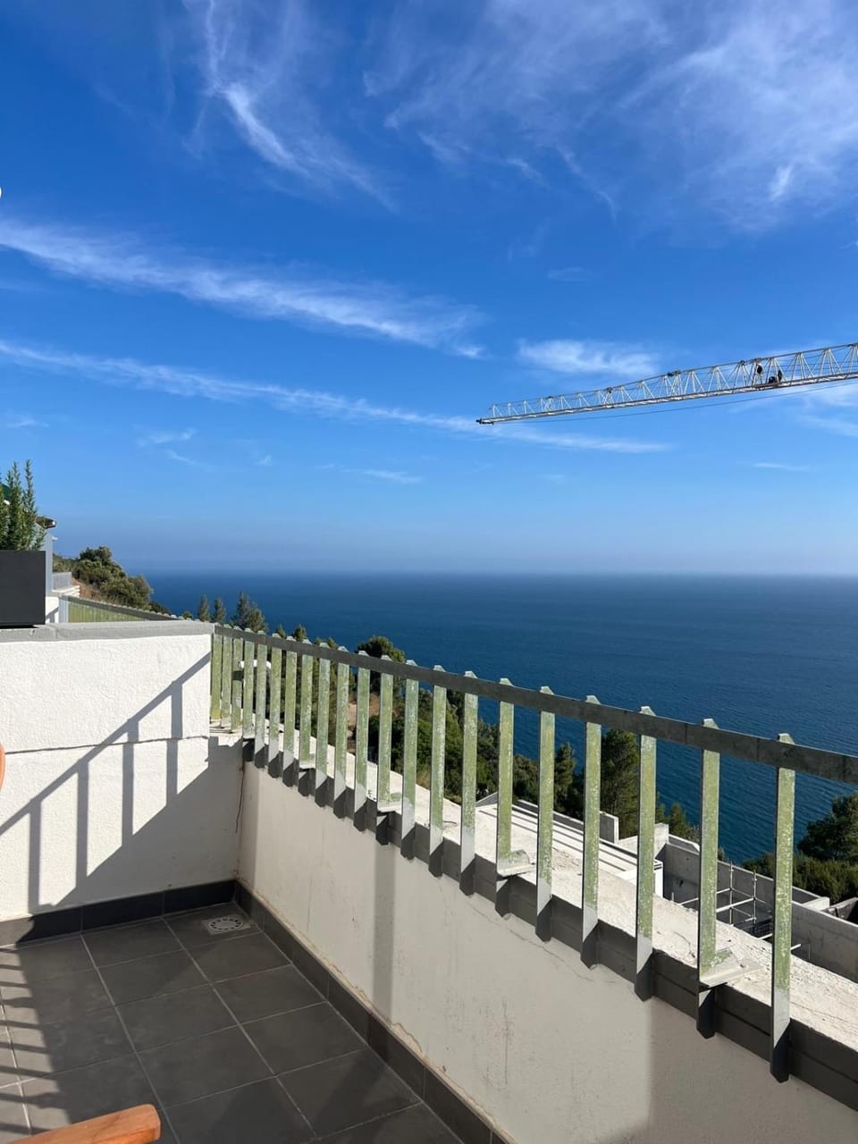 Sesimbra Cliffside & Ocean View Apartment in Sesimbra
