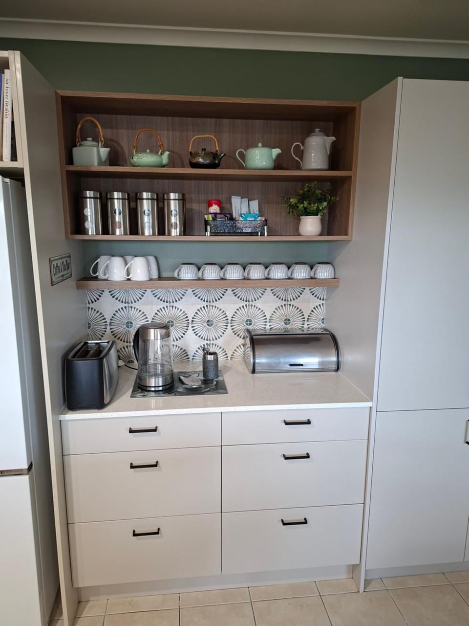 Coffee/tea facilities