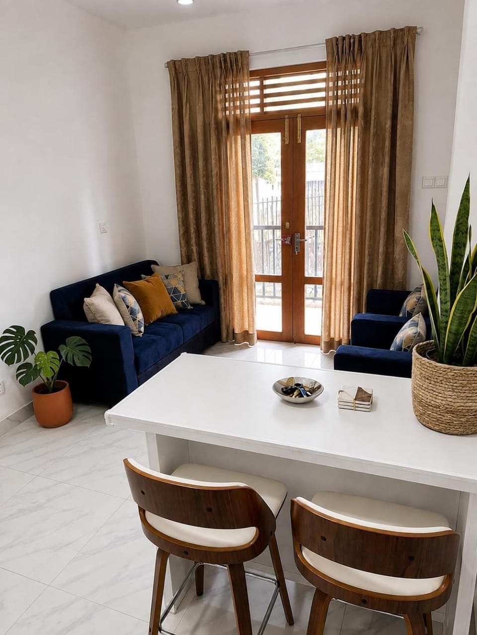 Seating area, Dining area