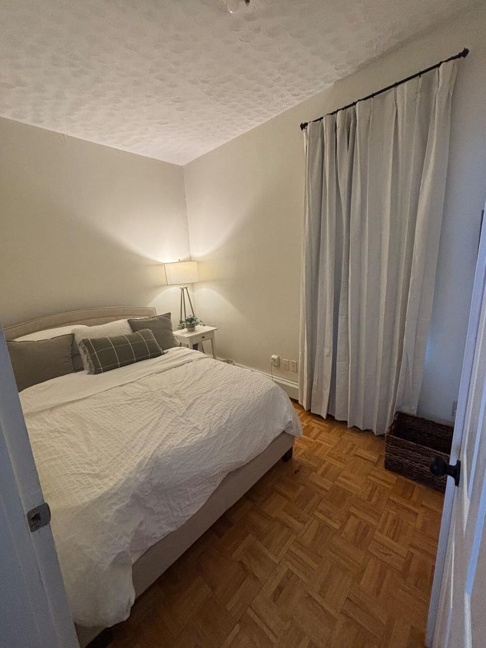 Peaceful and cozy apartment in great location Apartment in Somerville