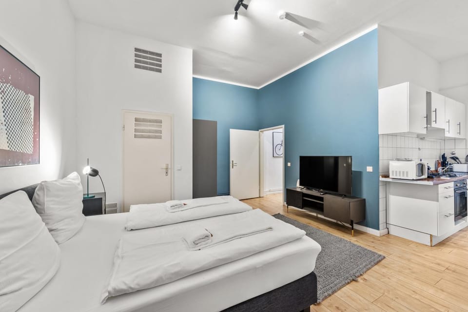 Bed, TV and multimedia