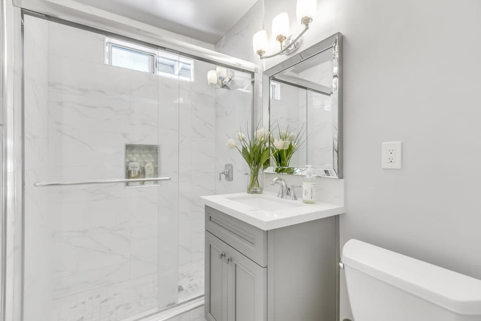 Shower, Toilet, Bathroom