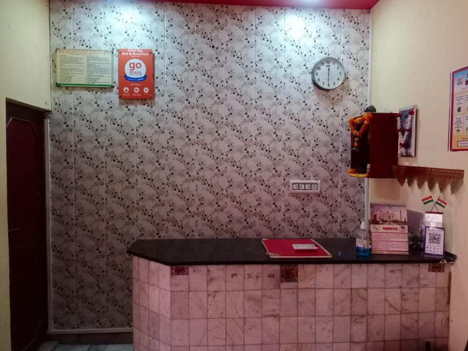 Hotel Raj Bed And Breakfast Hotel in Agra
