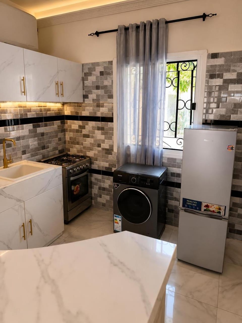 Property building, Kitchen or kitchenette, minibar, stove, washing machine