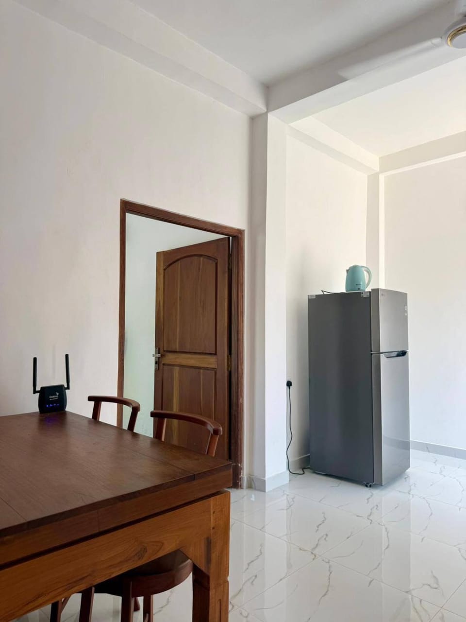 Seating area, Dining area