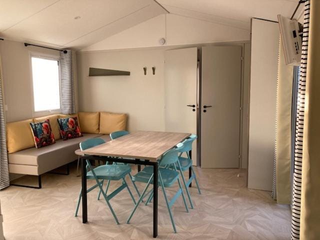 Les Terrasses de Xapitalia Campground/ 
RV Resort in French Basque Country