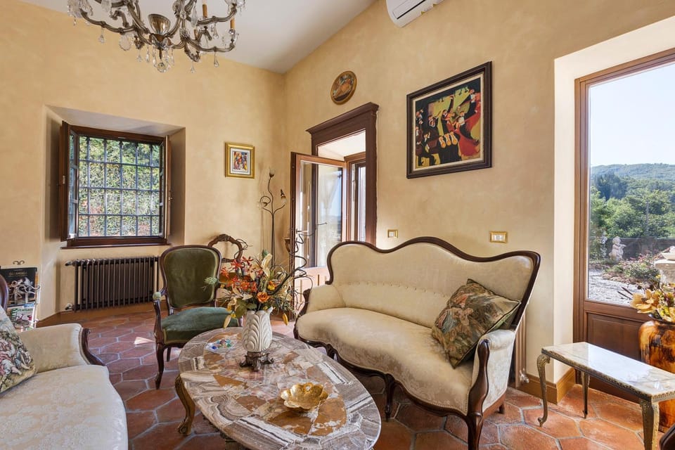 Property building, Living room