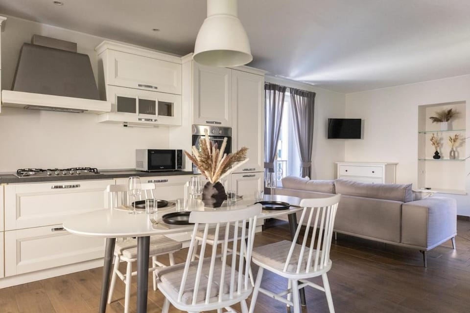 La Dolce Dimora, Centro Menaggio Luxury & Comfort Apartment in Menaggio