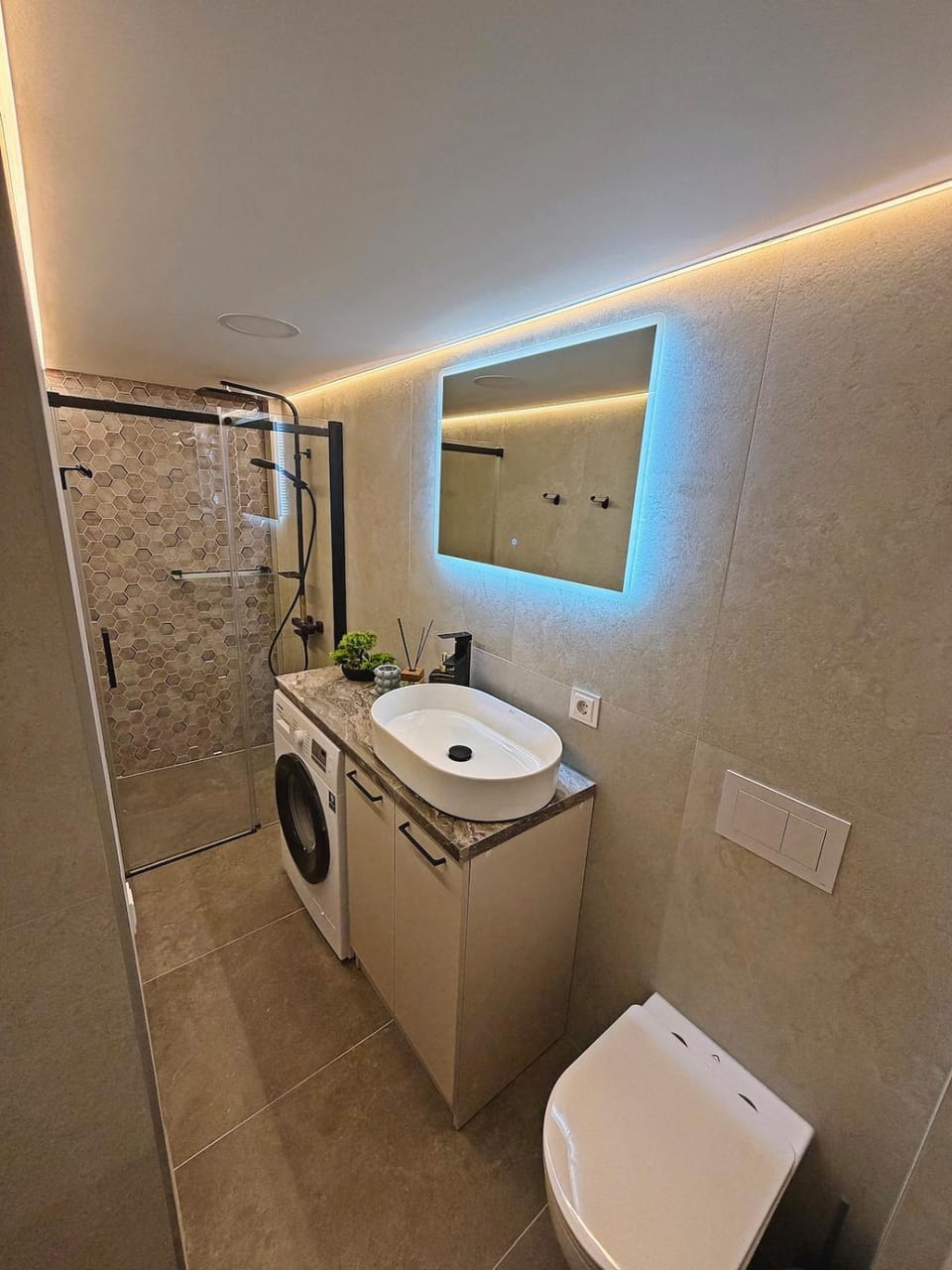 Bathroom, washing machine