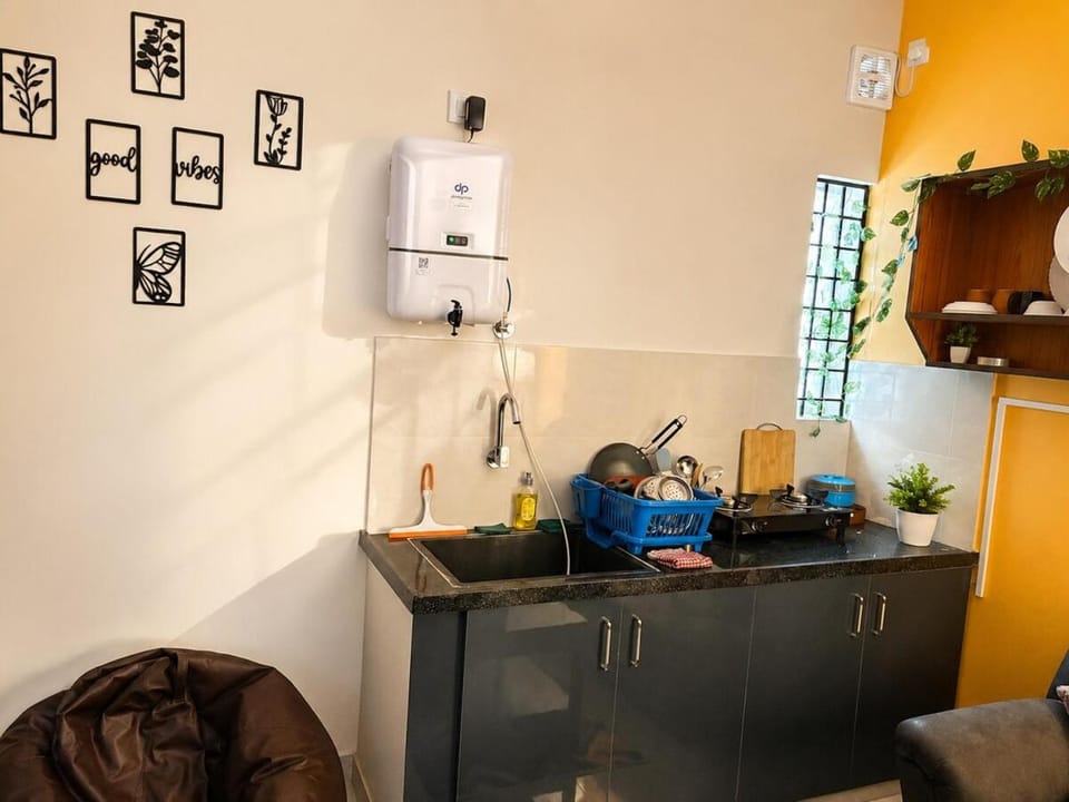Home Stay with Power Backup and Lift in Electronic City Apartment in Bengaluru